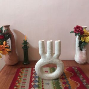 Vase artisanal marocain traditionnel forme unique